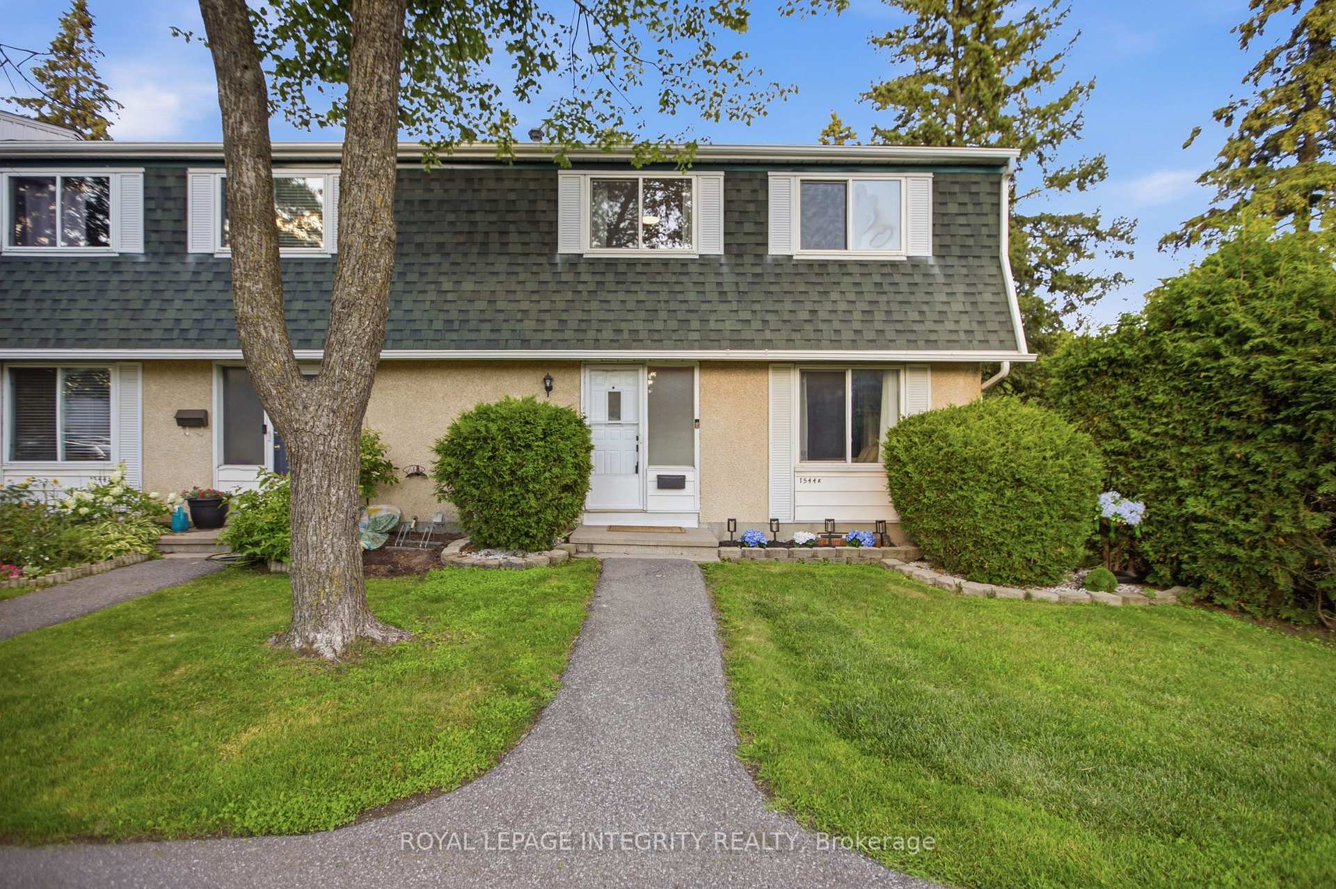 Photo 1 of 1544K Beaverpond Drive, Ottawa, Pineview — HOMEH