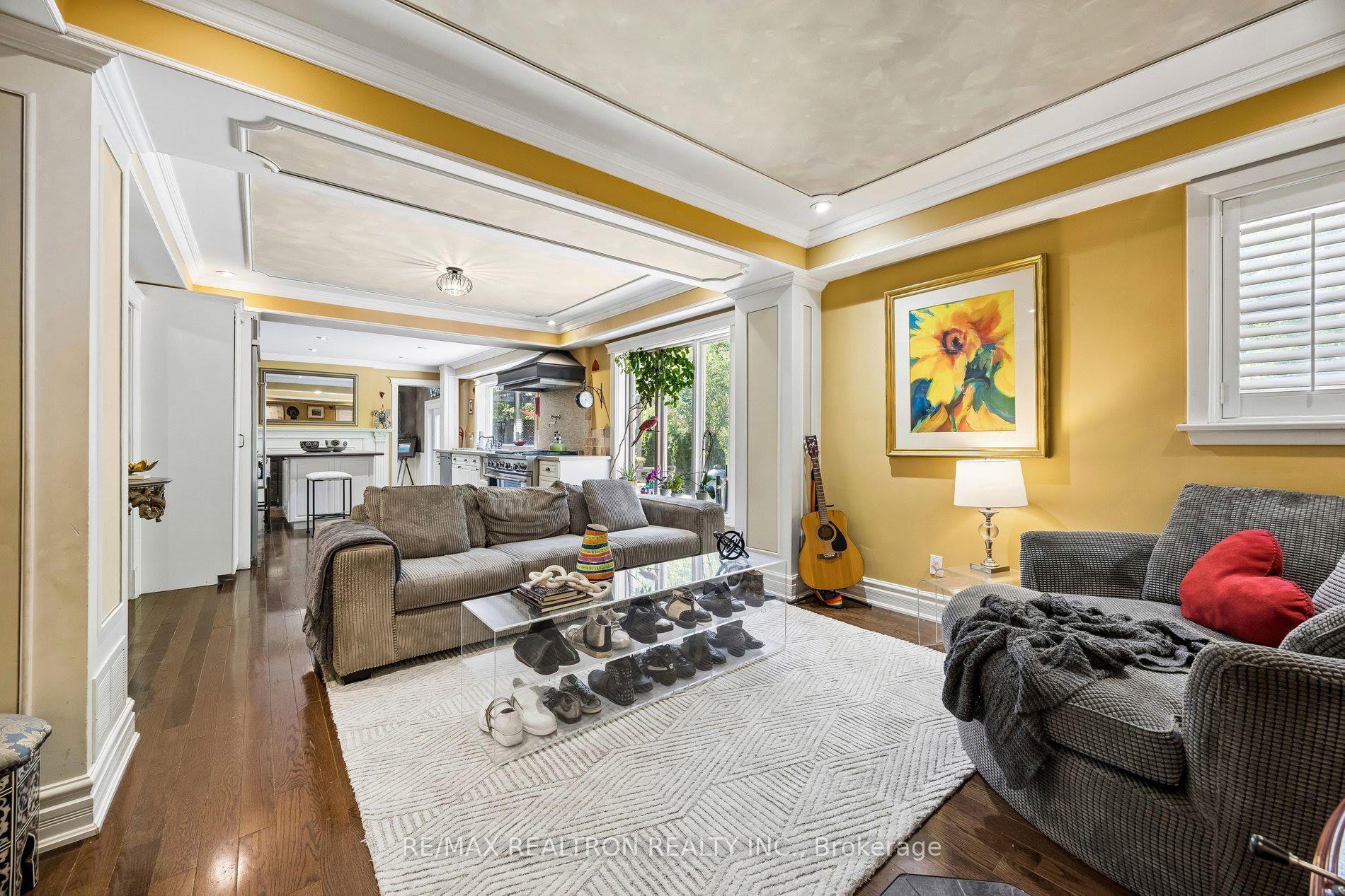 Photo 11 of 14 Rougecrest Drive, Markham, Markham Village — HOMEH