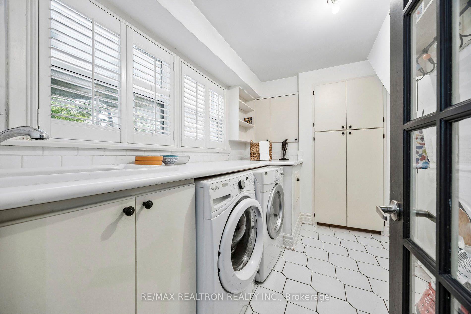 Photo 18 of 14 Rougecrest Drive, Markham, Markham Village — HOMEH