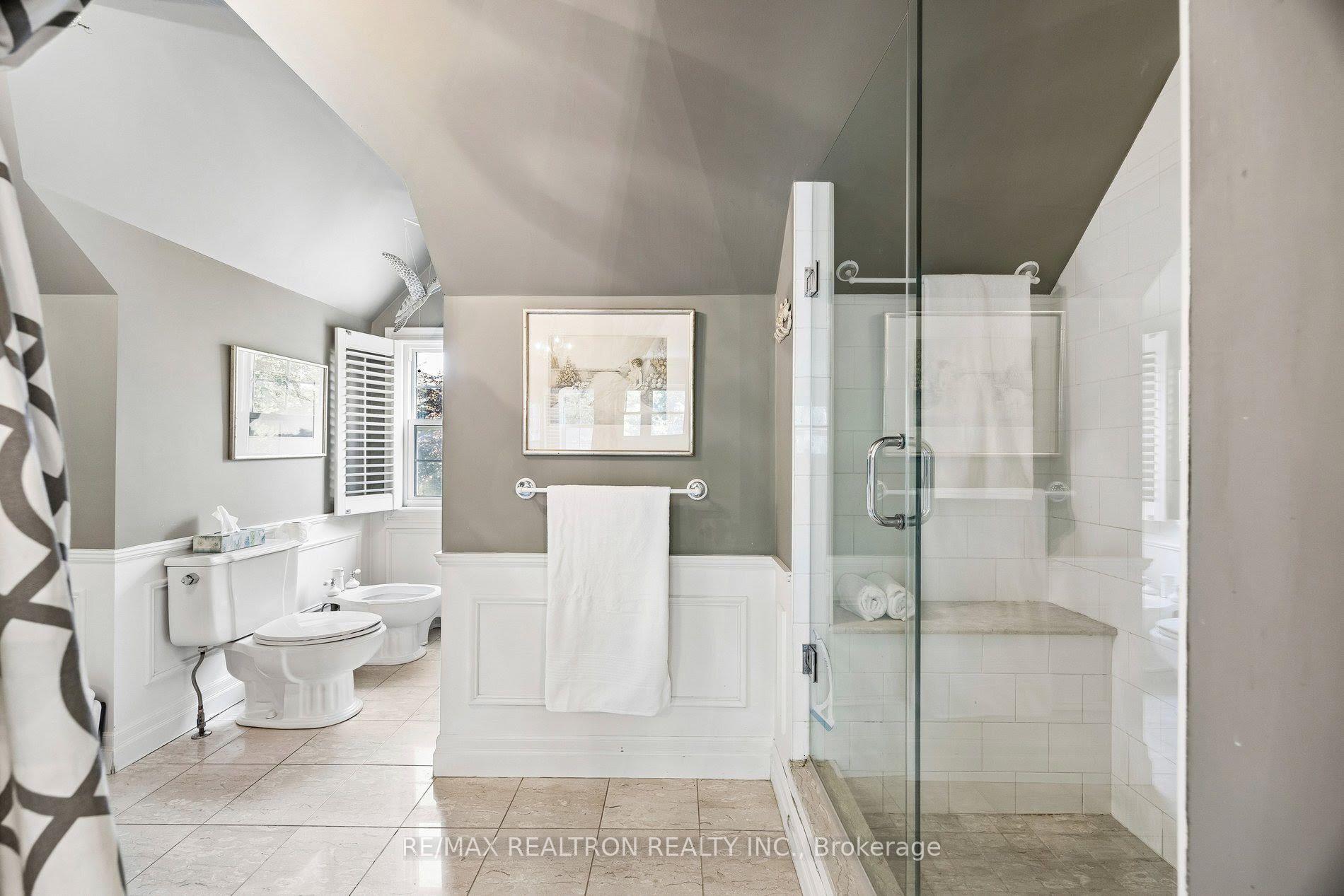 Photo 24 of 14 Rougecrest Drive, Markham, Markham Village — HOMEH