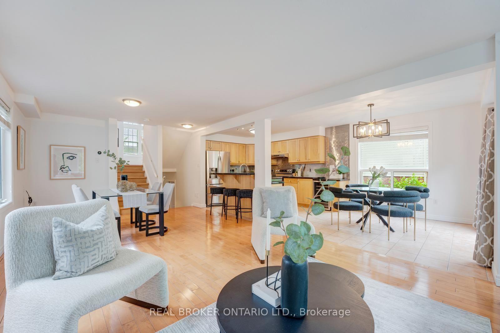 Photo 5 of 444 Lausanne Crescent, Waterloo, Beechwood West — HOMEH