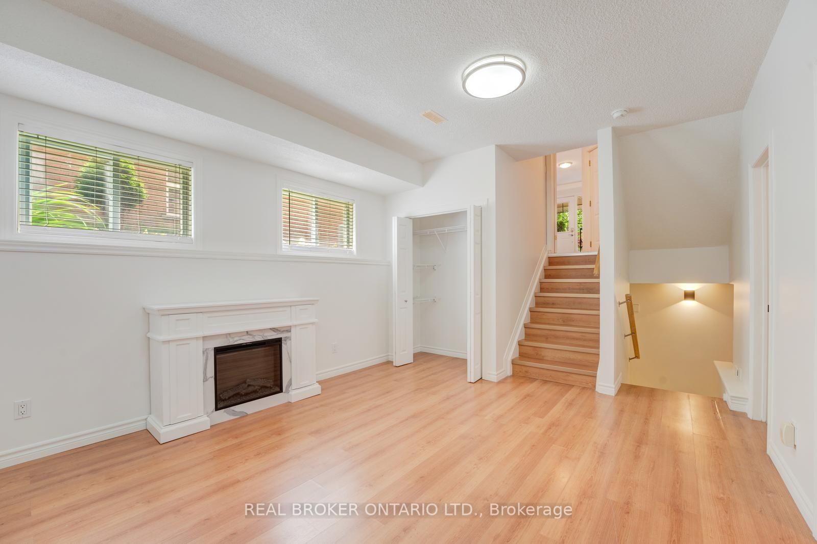 Photo 19 of 444 Lausanne Crescent, Waterloo, Beechwood West — HOMEH