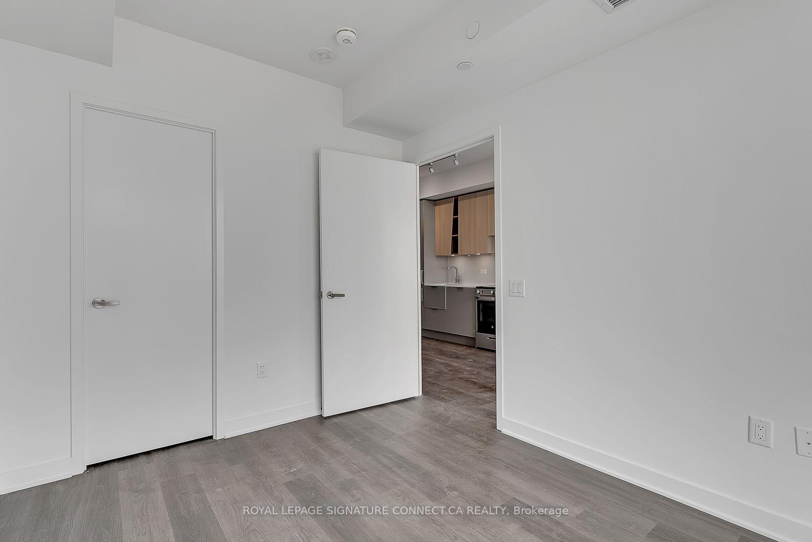 Photo 15 of Unit 4911, 3900 Confederation Parkway, Mississauga, City Centre — HOMEH