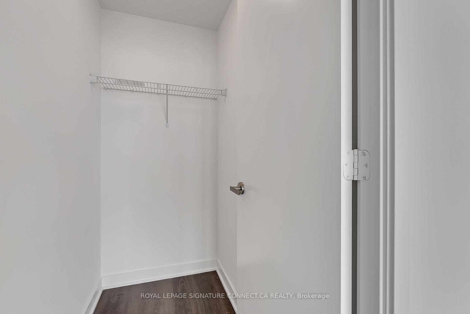 Photo 16 of Unit 4911, 3900 Confederation Parkway, Mississauga, City Centre — HOMEH