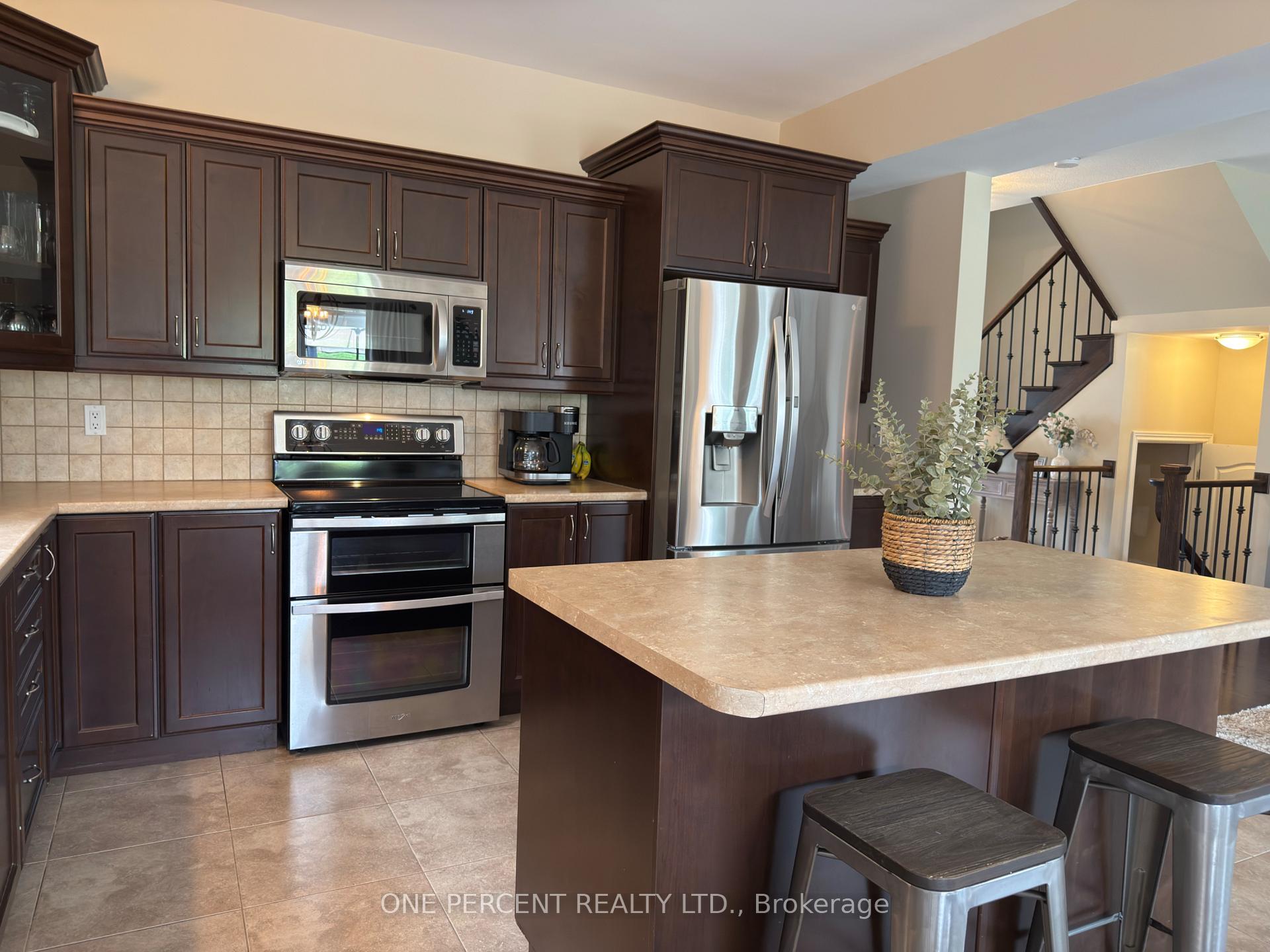 Photo 5 of 4871 Northgate Crescent, Lincoln, Lincoln Lake — HOMEH