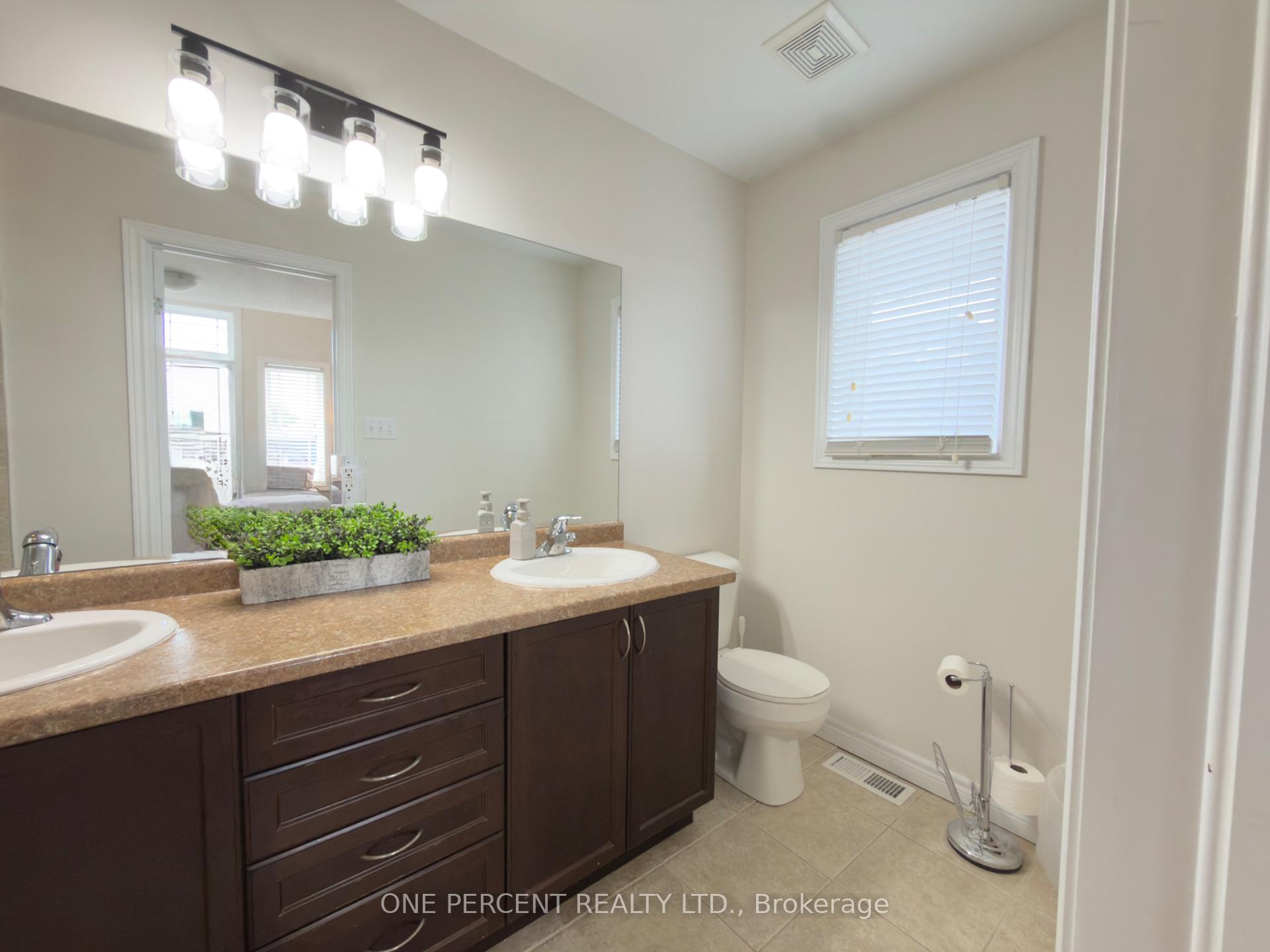Photo 13 of 4871 Northgate Crescent, Lincoln, Lincoln Lake — HOMEH