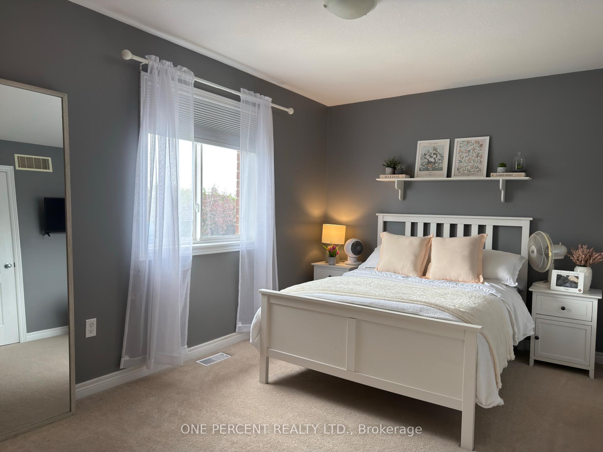 Photo 16 of 4871 Northgate Crescent, Lincoln, Lincoln Lake — HOMEH
