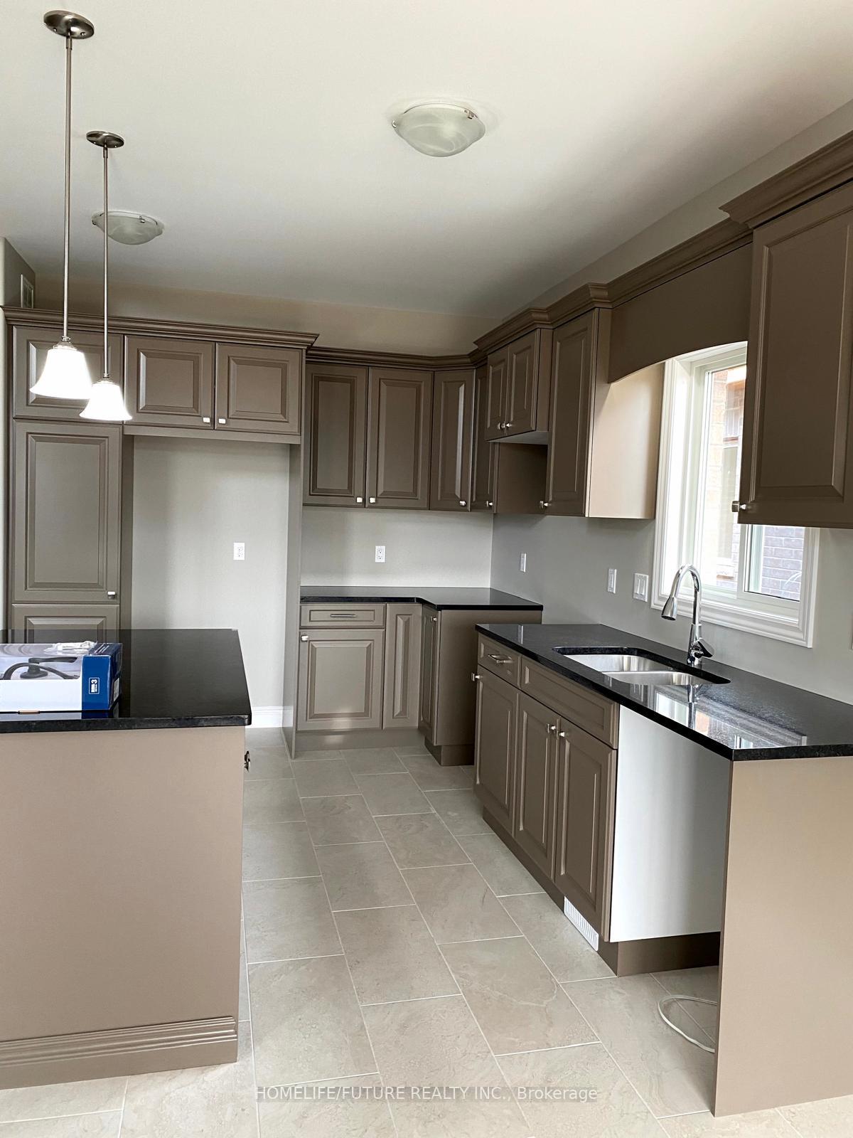 Photo 3 of 37 Covington Crescent, Belleville, Thurlow Ward — HOMEH