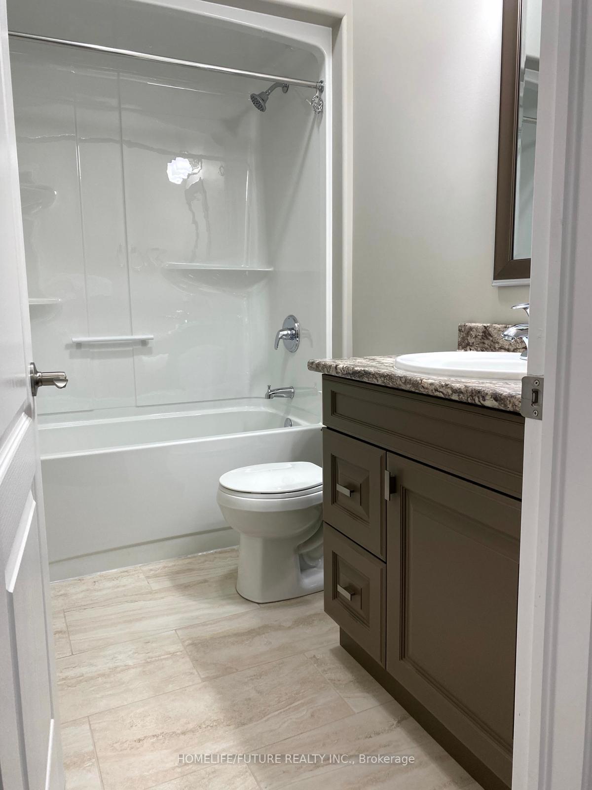 Photo 9 of 37 Covington Crescent, Belleville, Thurlow Ward — HOMEH