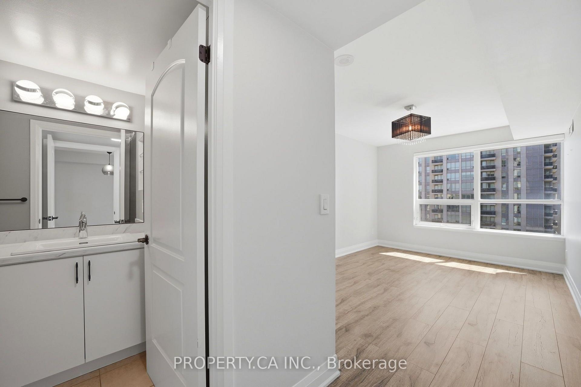Photo 16 of Unit 706, 30 North Park Road, Vaughan, Beverley Glen — HOMEH