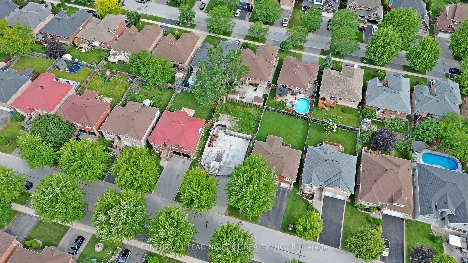 Photo 6 of 14 Kerfoot Crescent, Georgina, Historic Lakeshore Communities — HOMEH