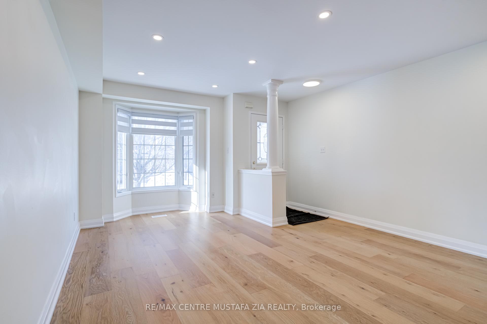 Photo 5 of Unit UPPER, 3294 Respond Road, Mississauga, Churchill Meadows — HOMEH