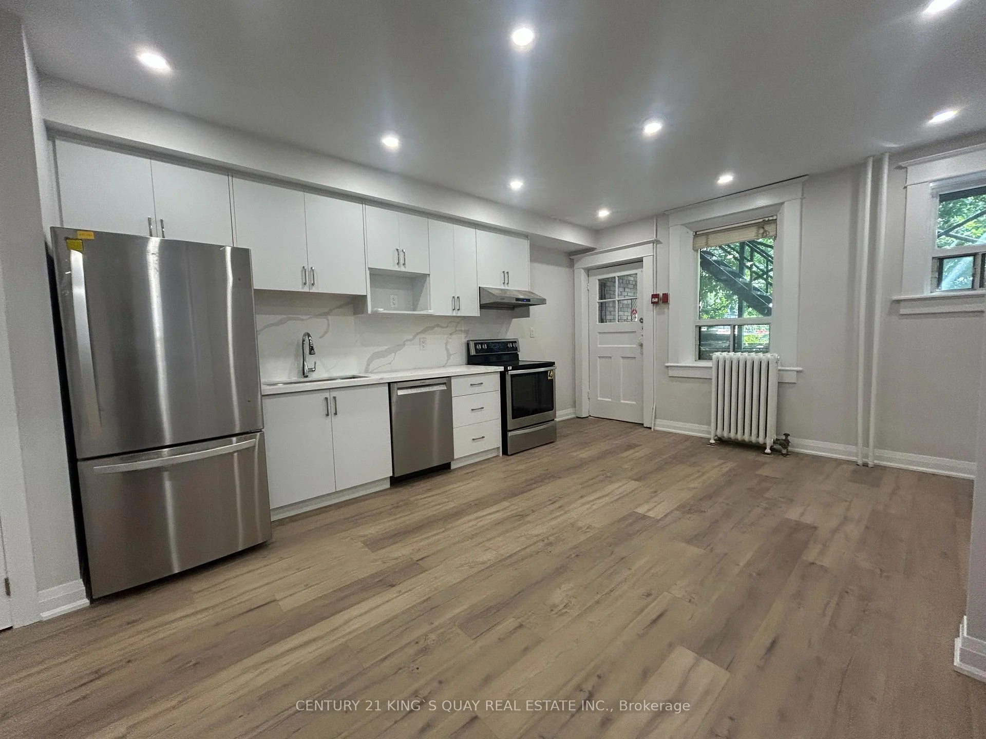 Photo 3 of Unit 1, 223 Roncesvelles Avenue, Toronto, Roncesvalles — HOMEH