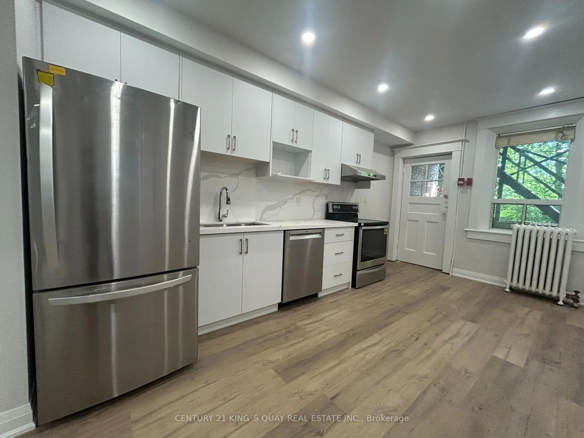Photo 4 of Unit 1, 223 Roncesvelles Avenue, Toronto, Roncesvalles — HOMEH