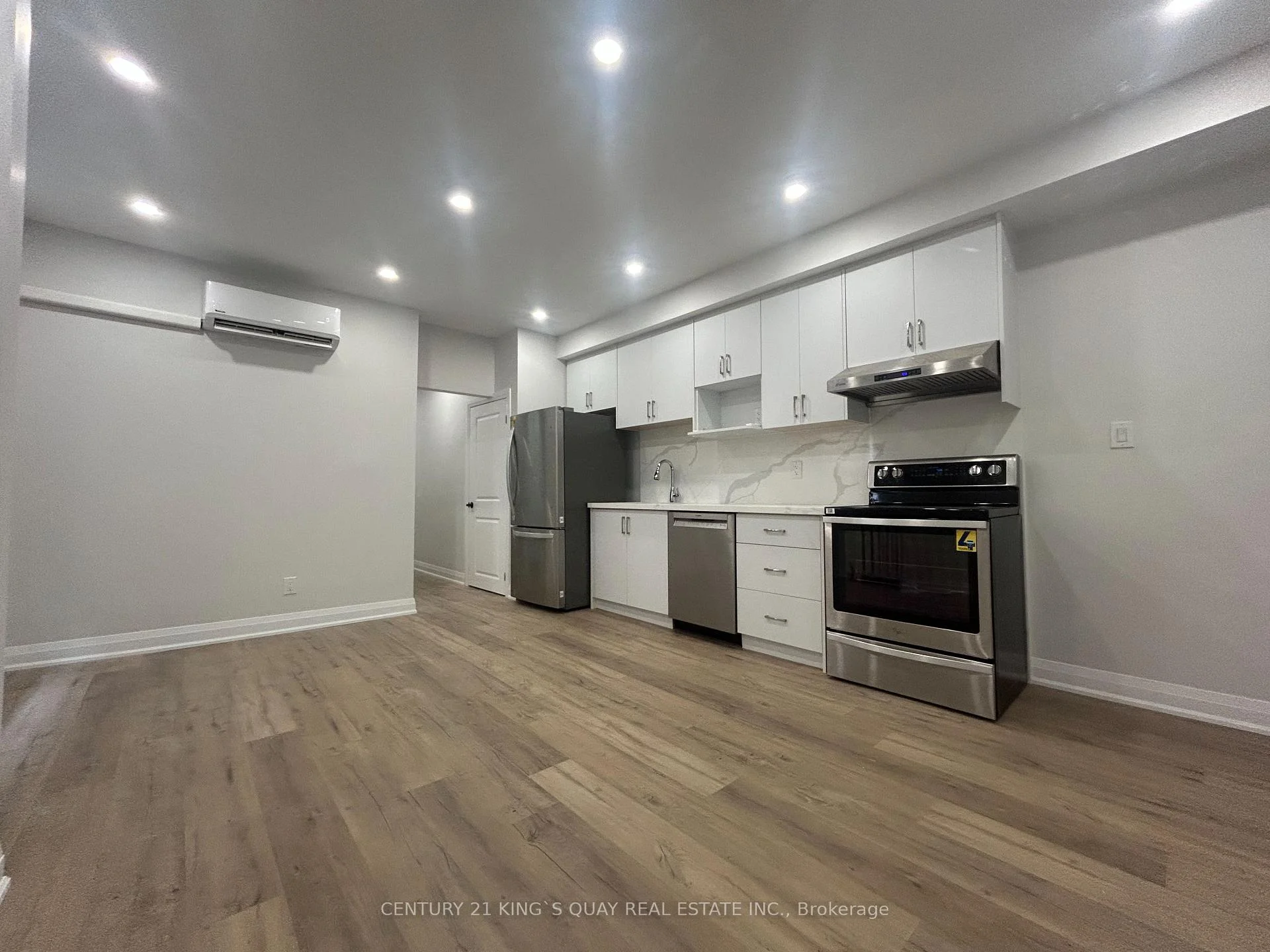 Photo 5 of Unit 1, 223 Roncesvelles Avenue, Toronto, Roncesvalles — HOMEH