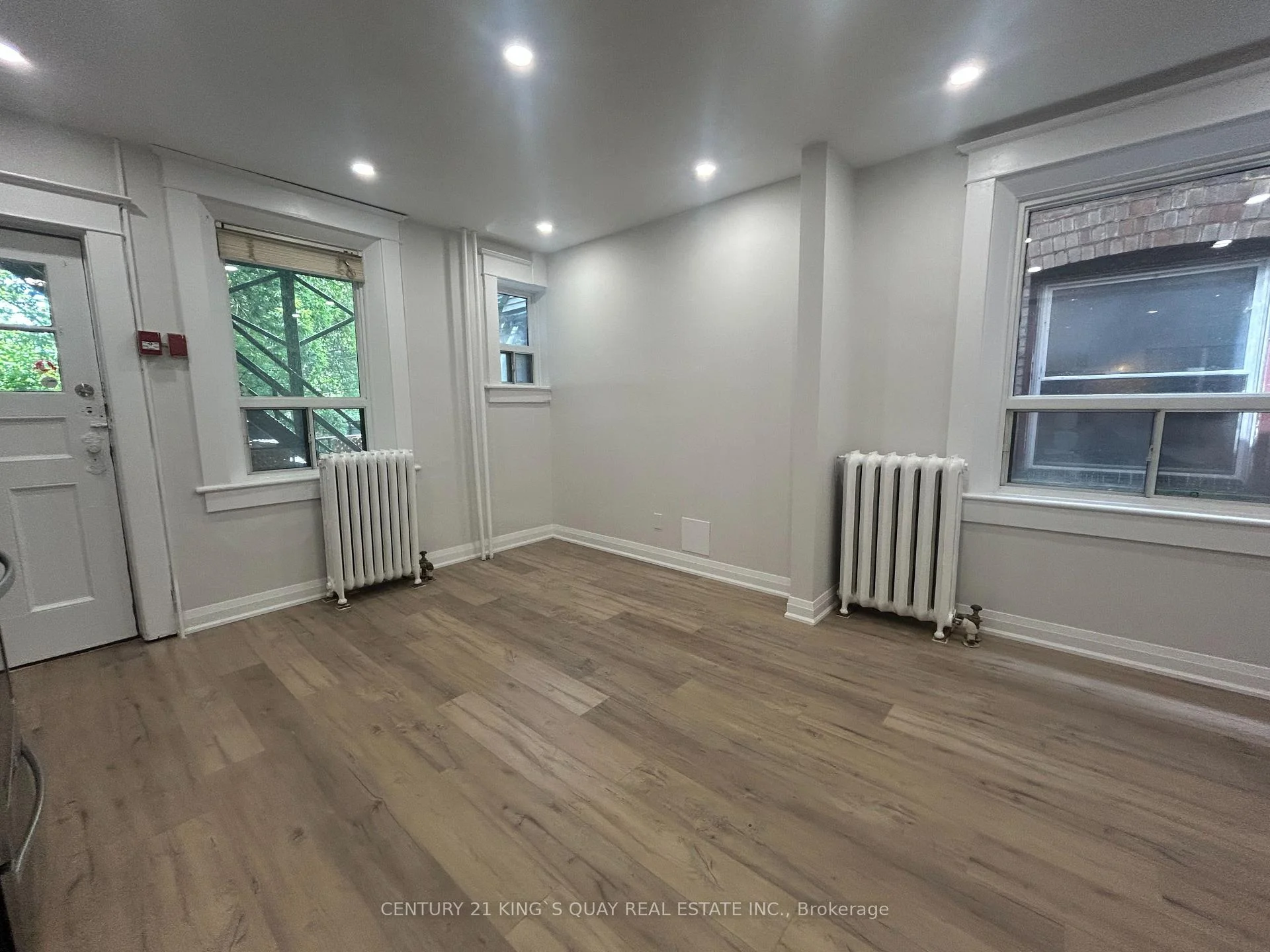 Photo 8 of Unit 1, 223 Roncesvelles Avenue, Toronto, Roncesvalles — HOMEH