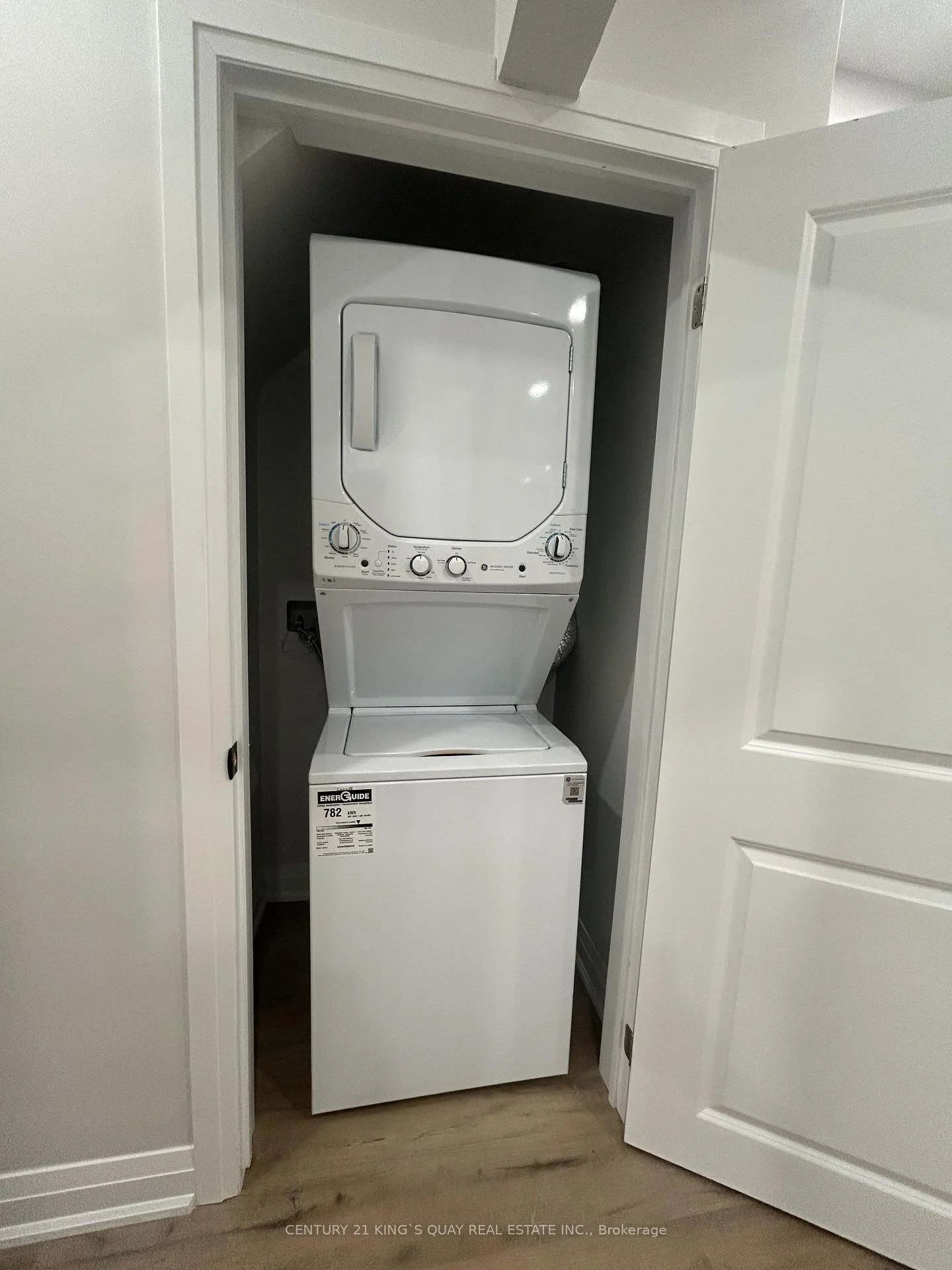 Photo 21 of Unit 1, 223 Roncesvelles Avenue, Toronto, Roncesvalles — HOMEH
