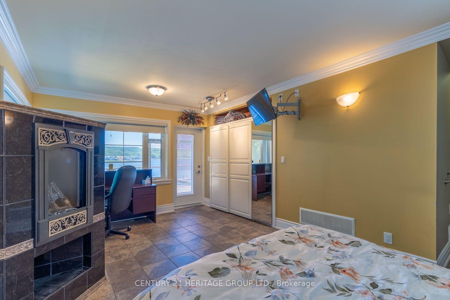 Photo 16 of 405 Champlain Road, Penetanguishene — HOMEH