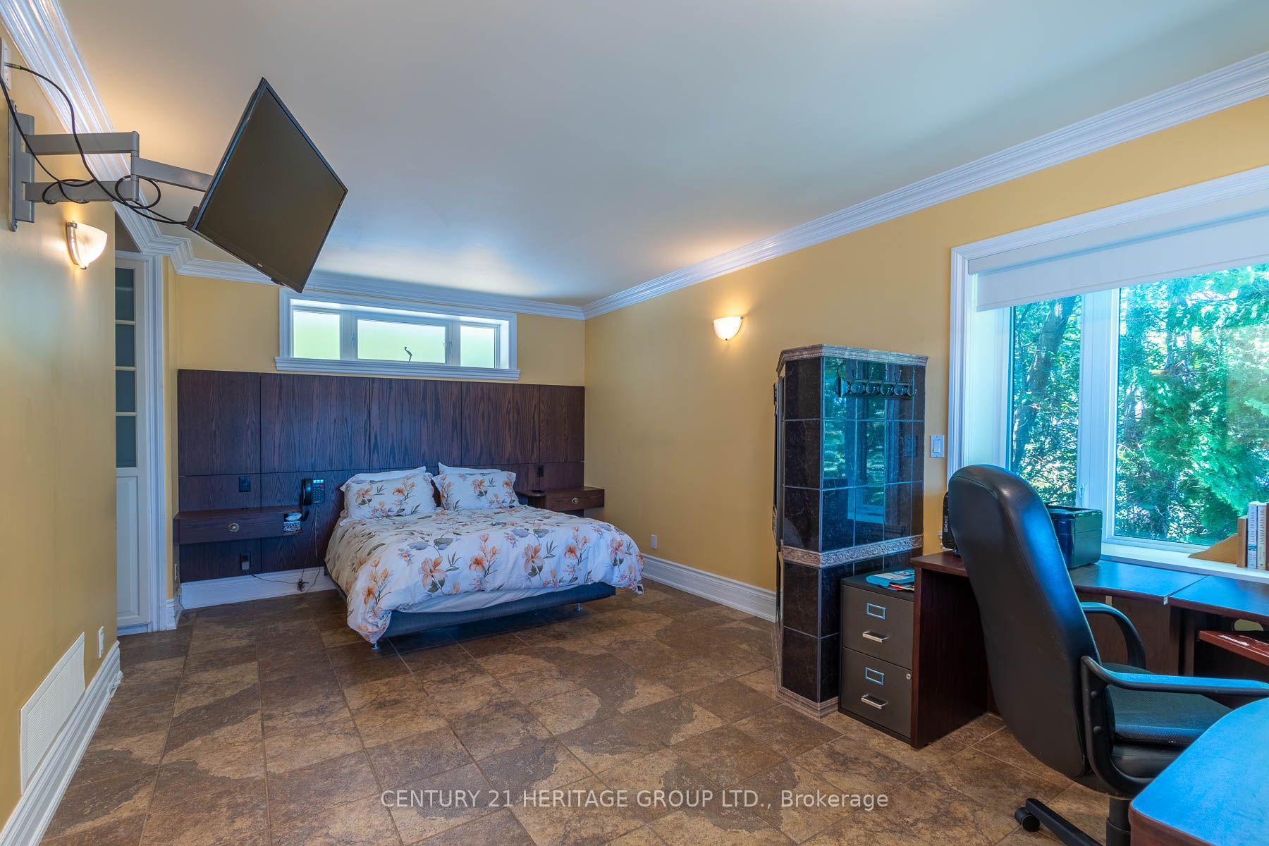 Photo 17 of 405 Champlain Road, Penetanguishene — HOMEH