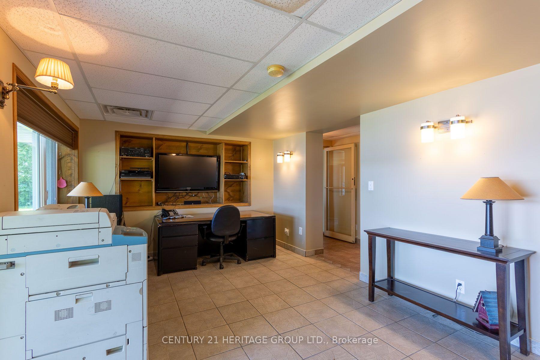 Photo 24 of 405 Champlain Road, Penetanguishene — HOMEH