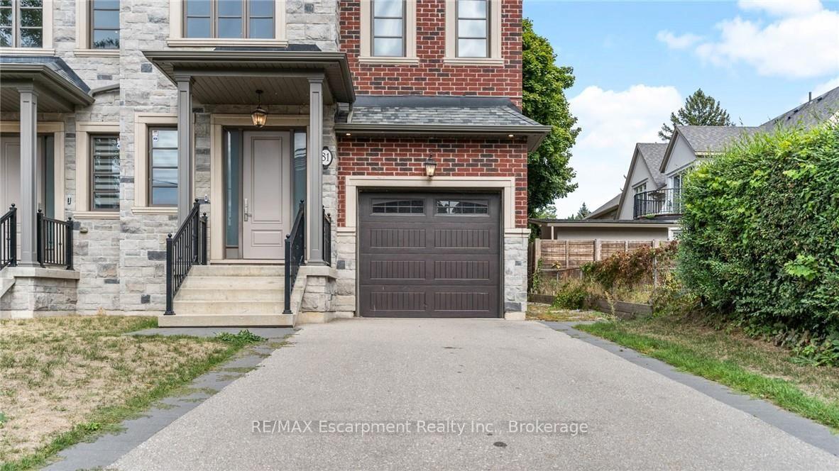 Photo 3 of 81 Brock Street, Oakville, Central — HOMEH