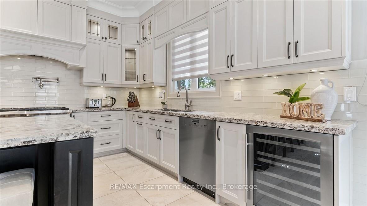 Photo 30 of 81 Brock Street, Oakville, Central — HOMEH
