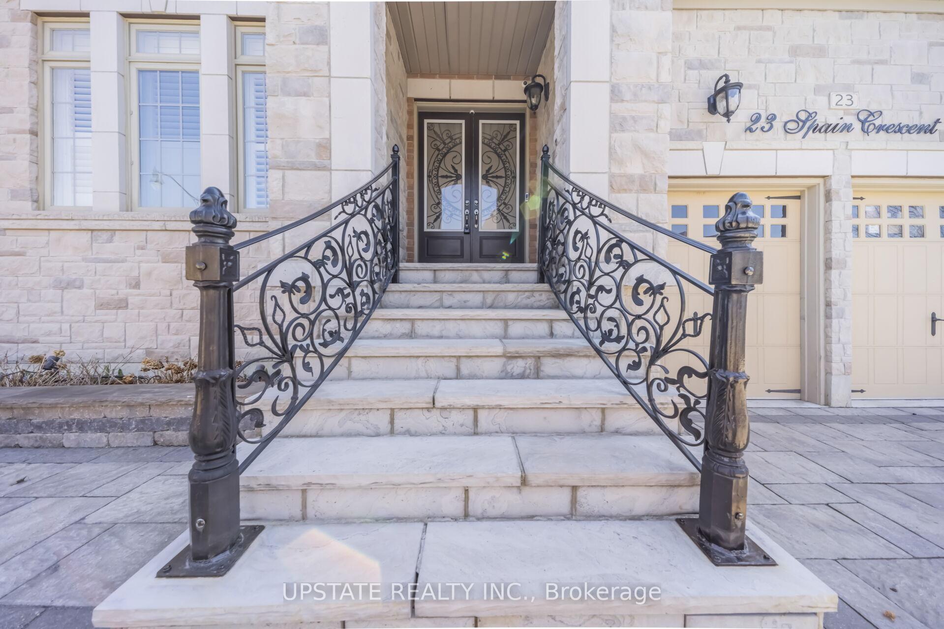 Photo 3 of 23 Spain Crescent, Brampton, Toronto Gore Rural Estate — HOMEH