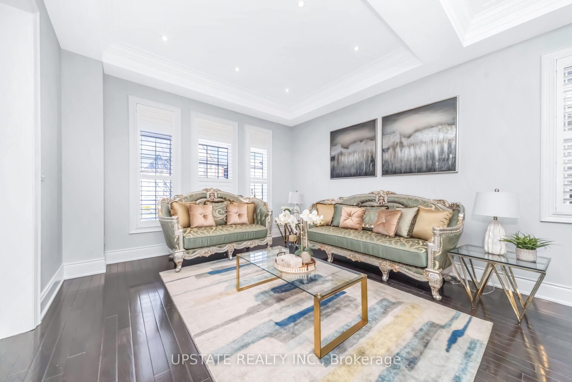 Photo 7 of 23 Spain Crescent, Brampton, Toronto Gore Rural Estate — HOMEH