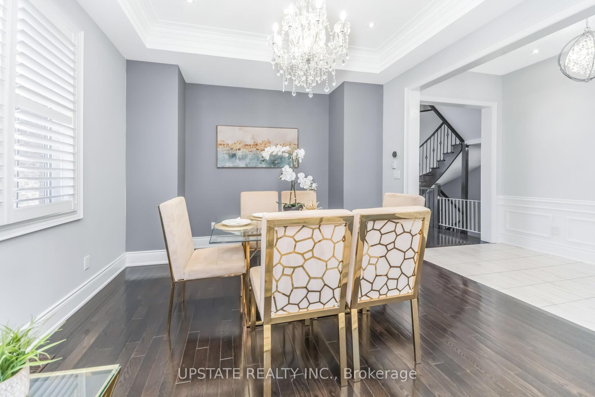 Photo 8 of 23 Spain Crescent, Brampton, Toronto Gore Rural Estate — HOMEH