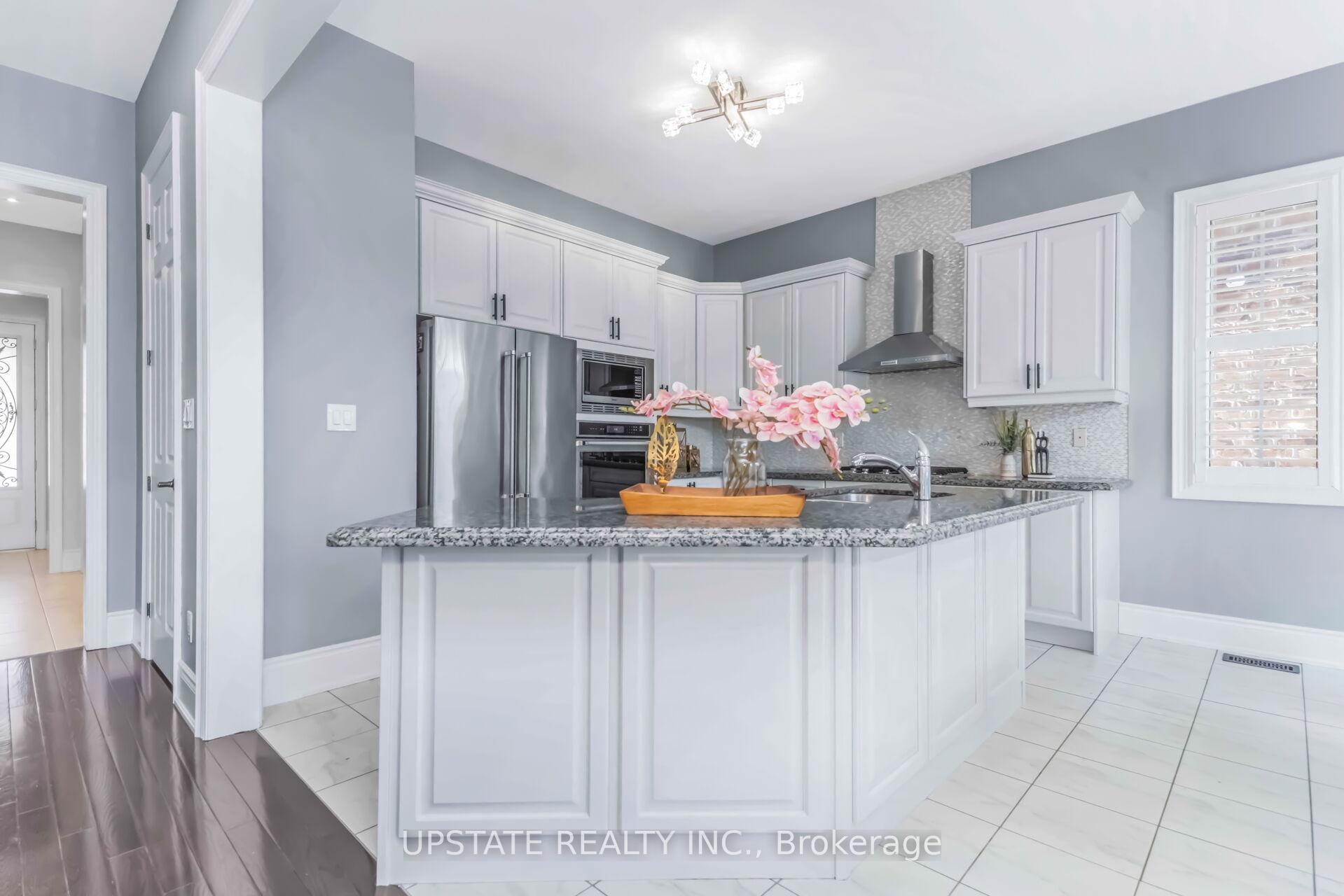 Photo 16 of 23 Spain Crescent, Brampton, Toronto Gore Rural Estate — HOMEH
