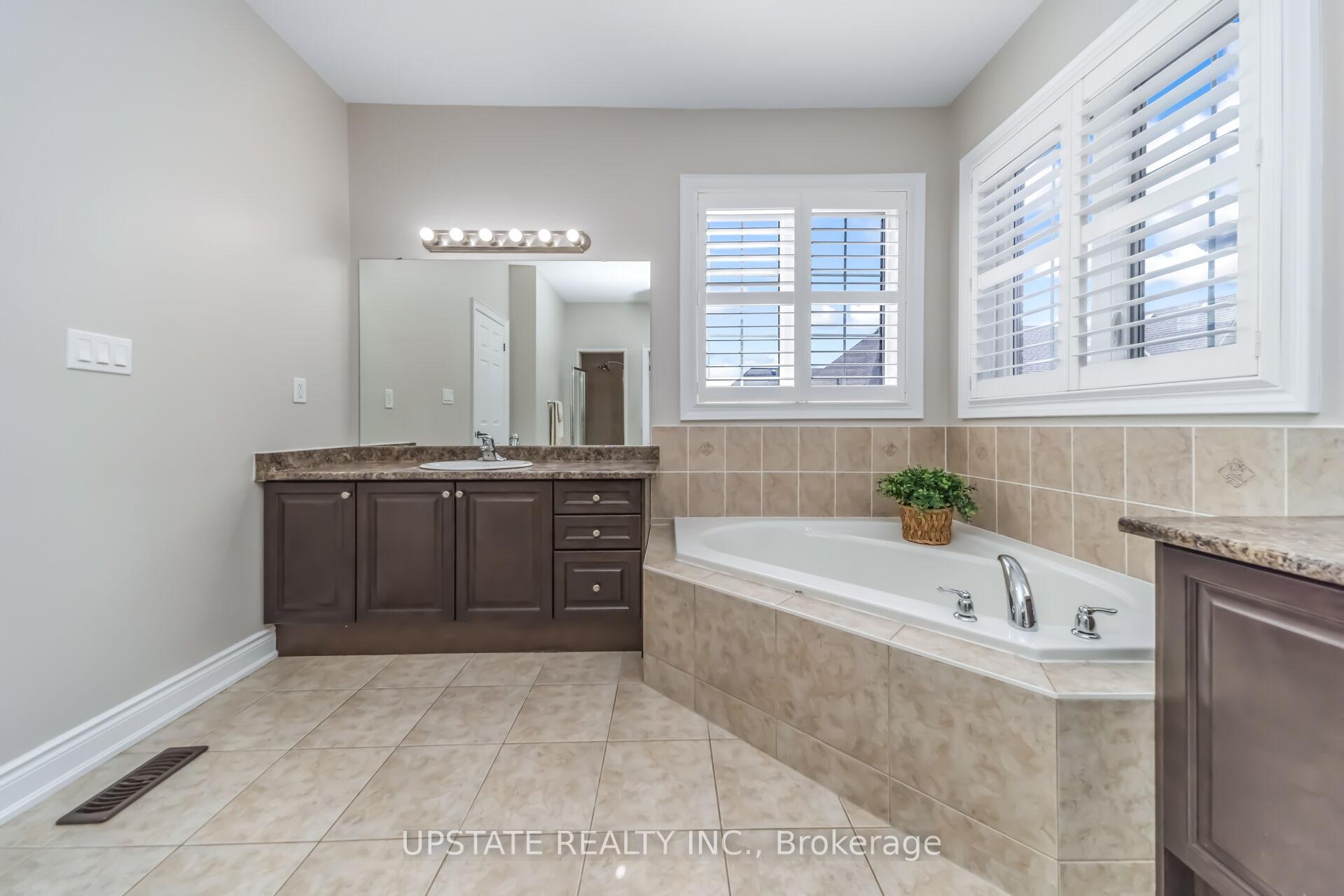 Photo 27 of 23 Spain Crescent, Brampton, Toronto Gore Rural Estate — HOMEH