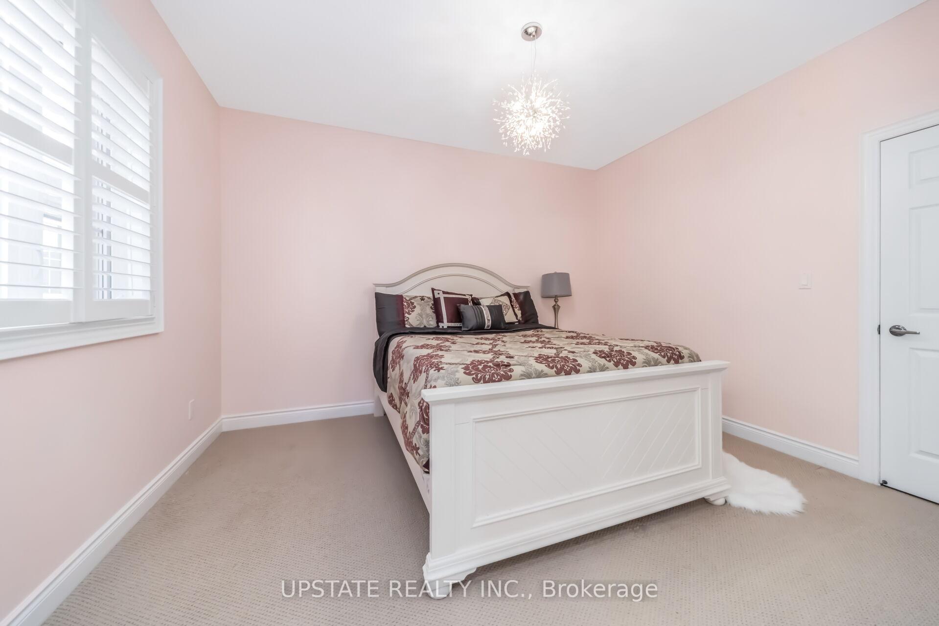Photo 28 of 23 Spain Crescent, Brampton, Toronto Gore Rural Estate — HOMEH