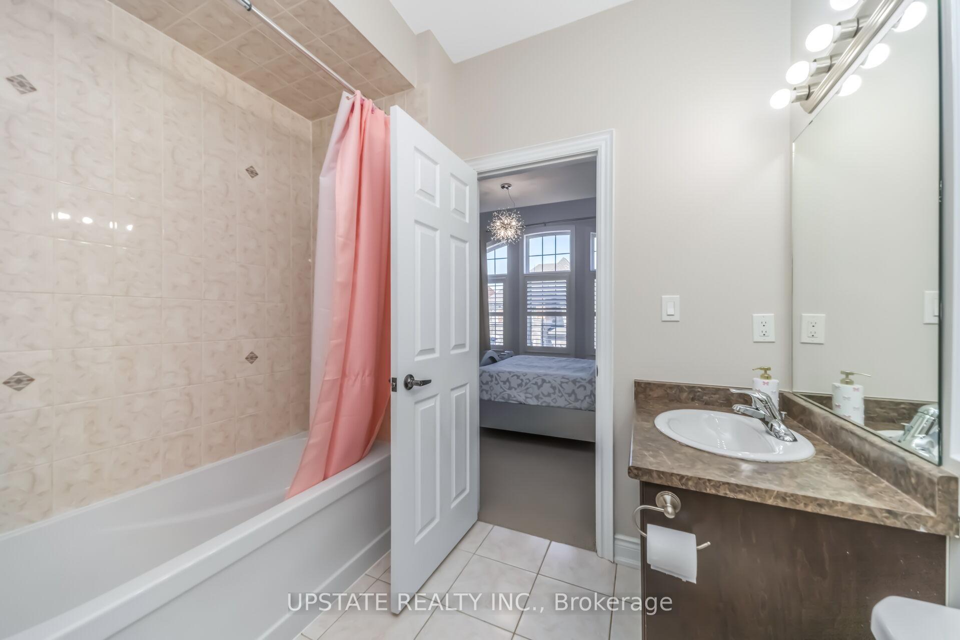 Photo 29 of 23 Spain Crescent, Brampton, Toronto Gore Rural Estate — HOMEH