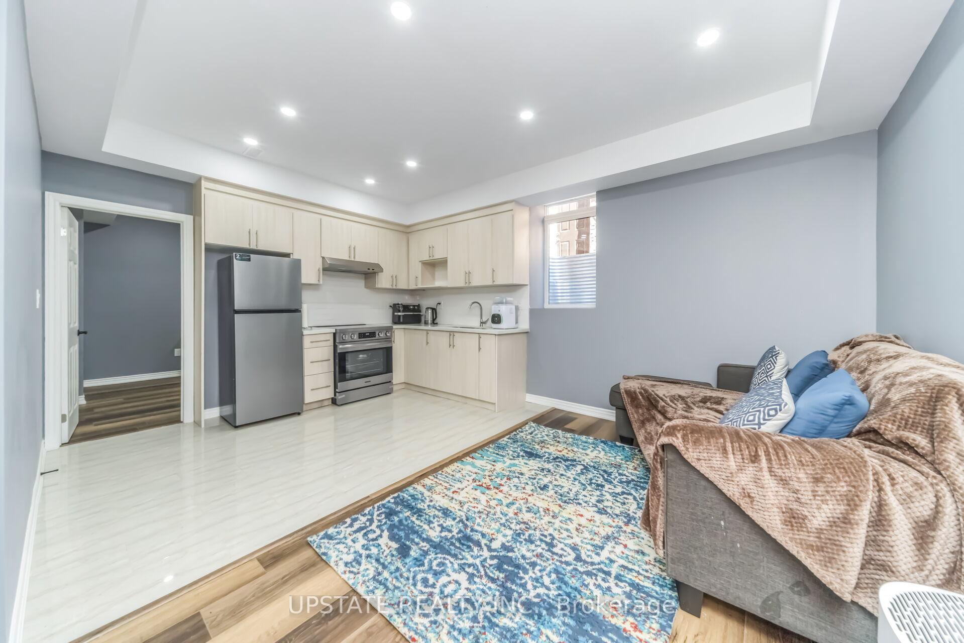 Photo 39 of 23 Spain Crescent, Brampton, Toronto Gore Rural Estate — HOMEH