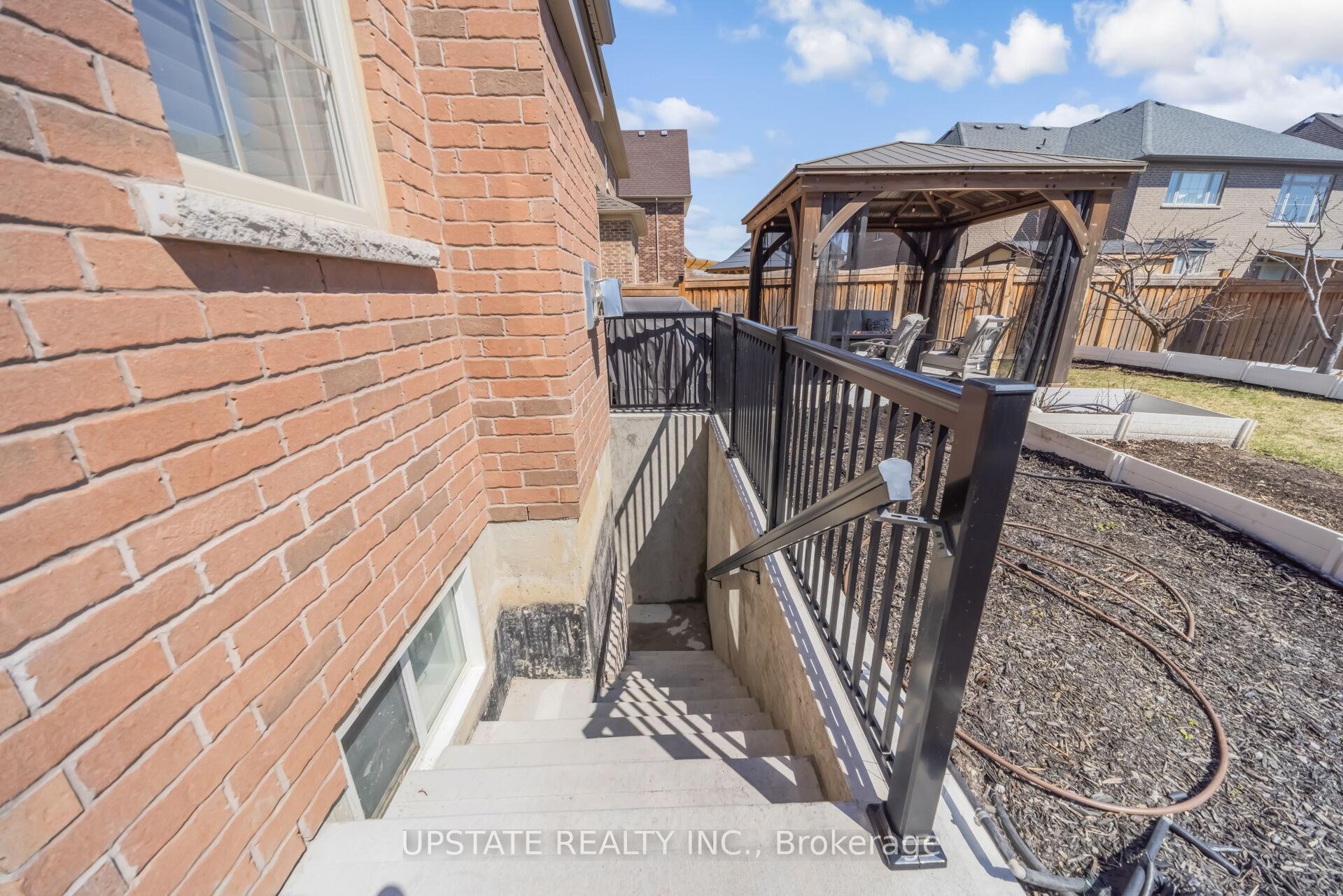 Photo 46 of 23 Spain Crescent, Brampton, Toronto Gore Rural Estate — HOMEH