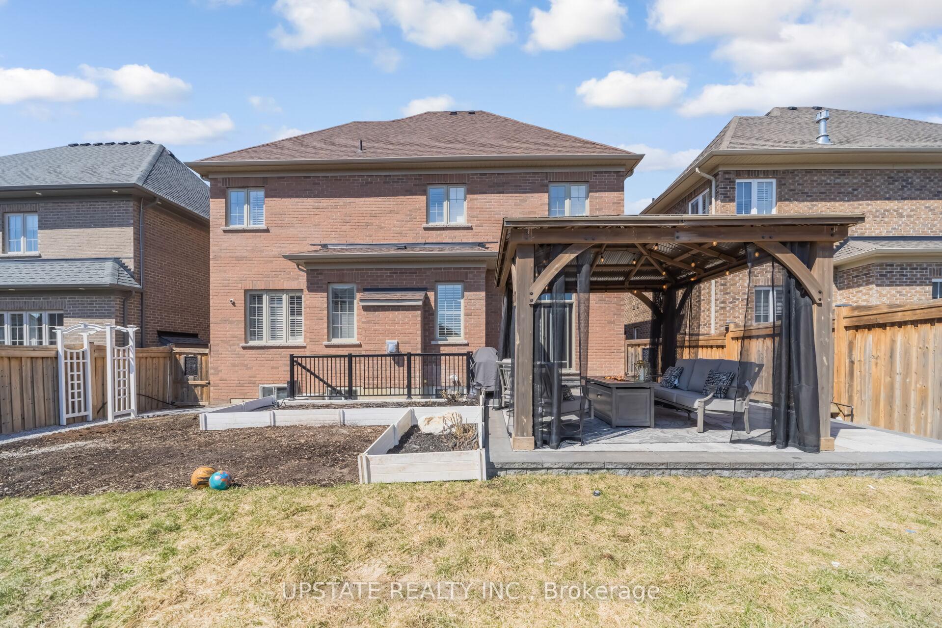 Photo 48 of 23 Spain Crescent, Brampton, Toronto Gore Rural Estate — HOMEH