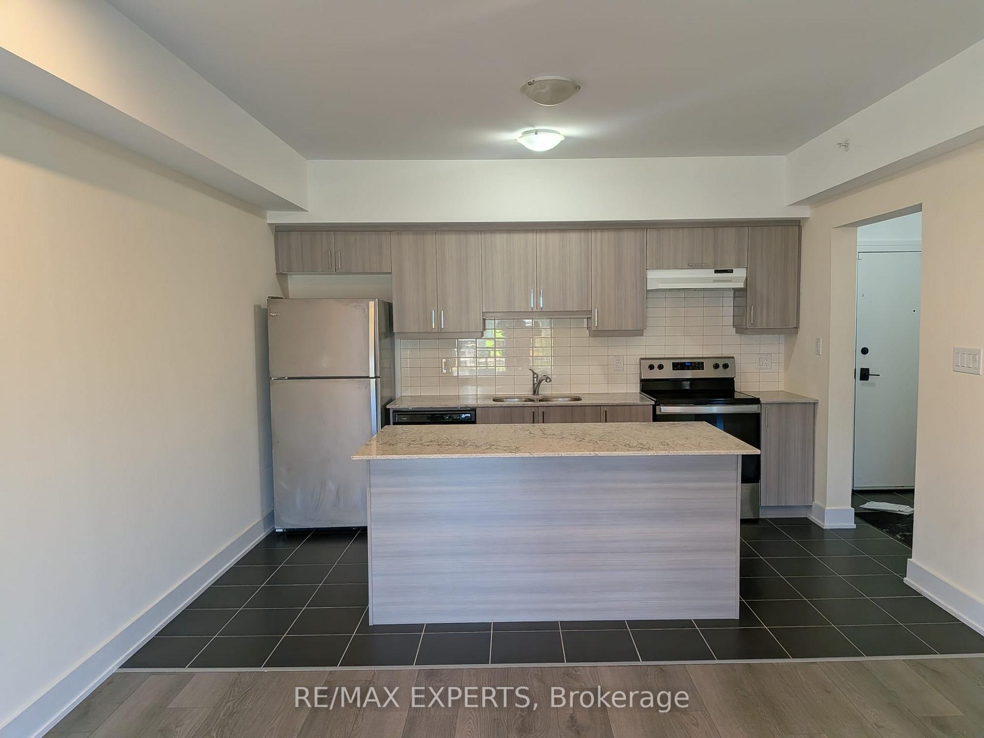 Photo 16 of Unit 205, 5 Chef Lane, Barrie, Innis-Shore — HOMEH