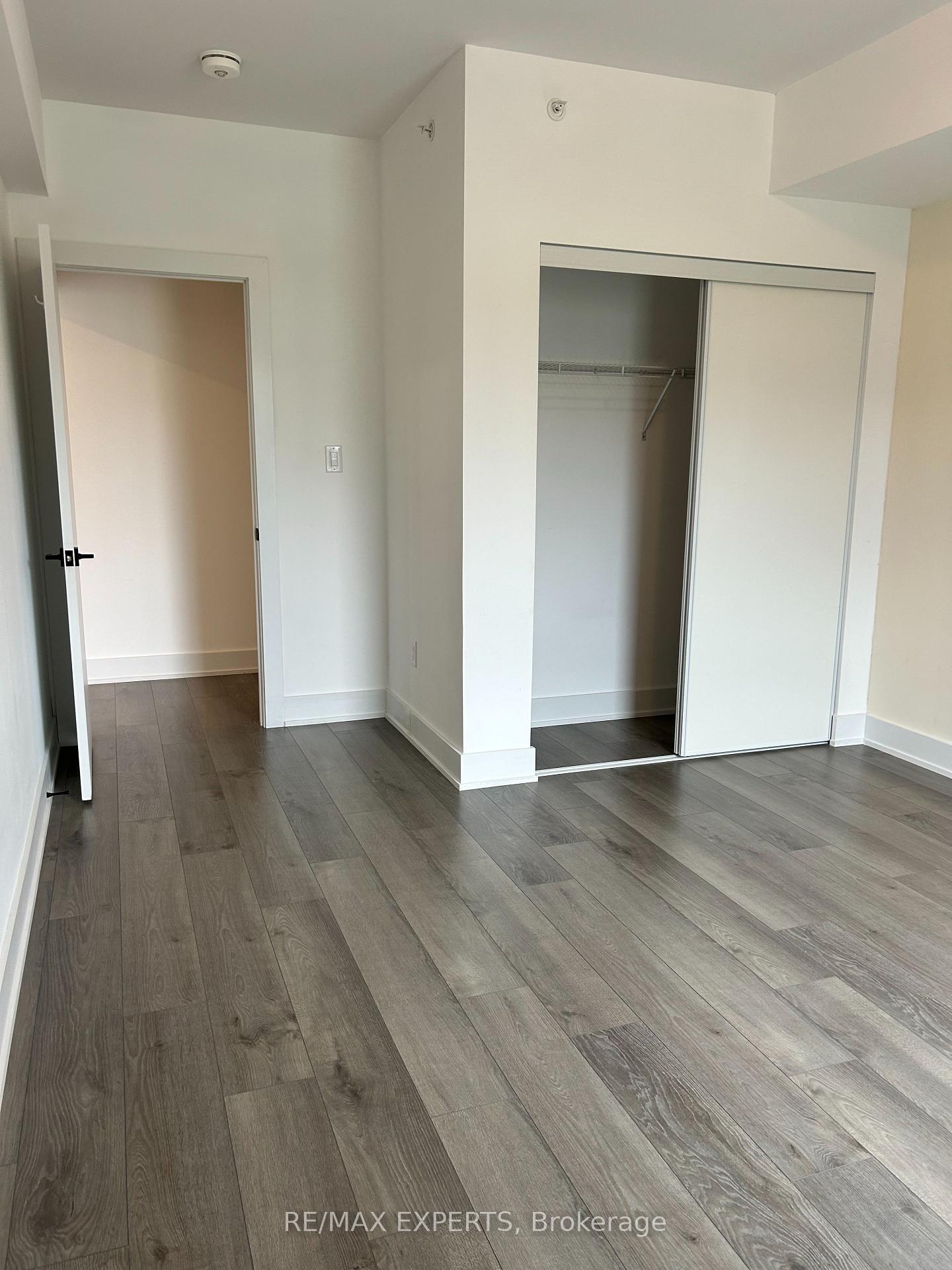 Photo 9 of Unit 205, 5 Chef Lane, Barrie, Innis-Shore — HOMEH
