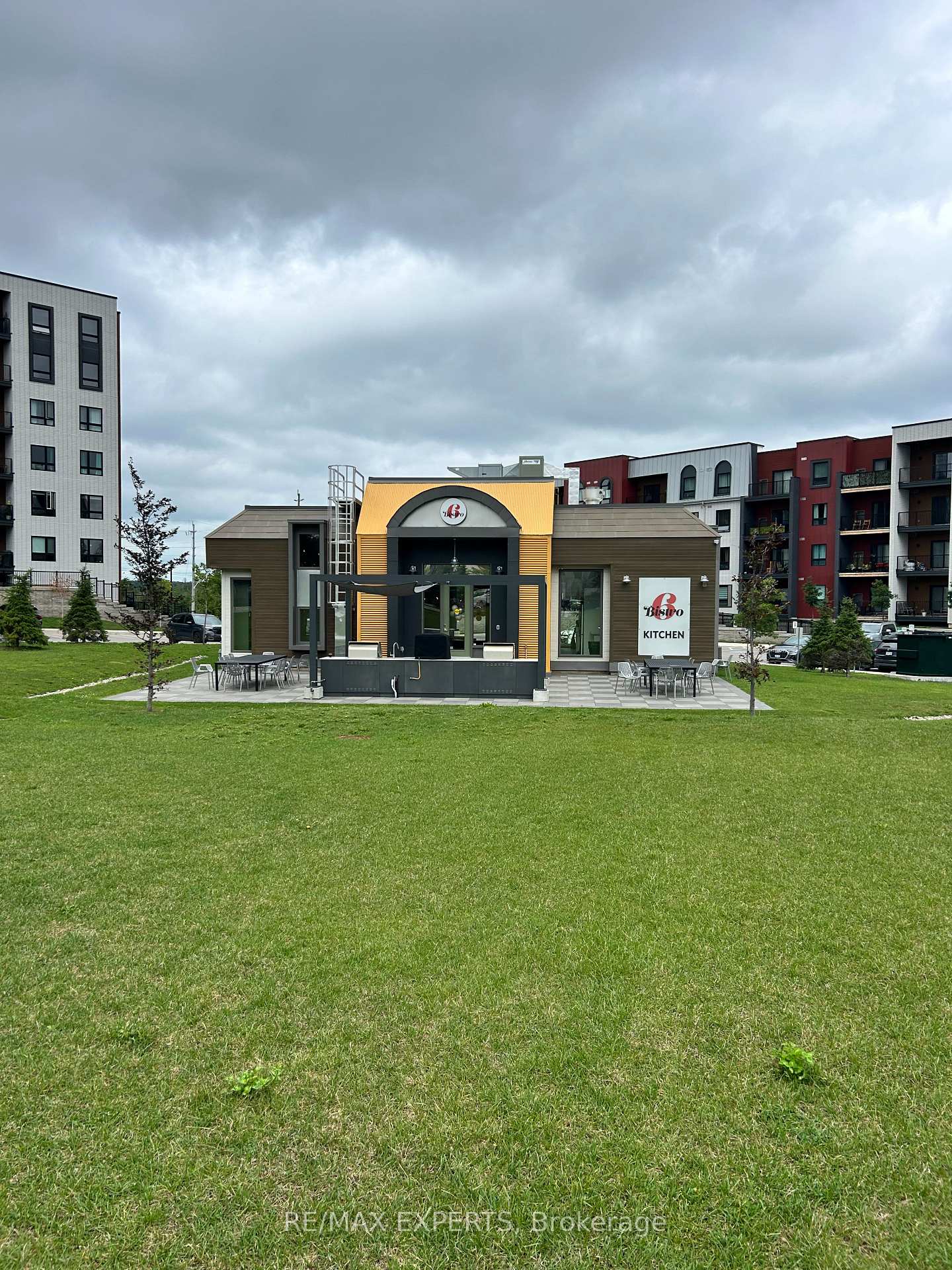 Photo 17 of Unit 205, 5 Chef Lane, Barrie, Innis-Shore — HOMEH