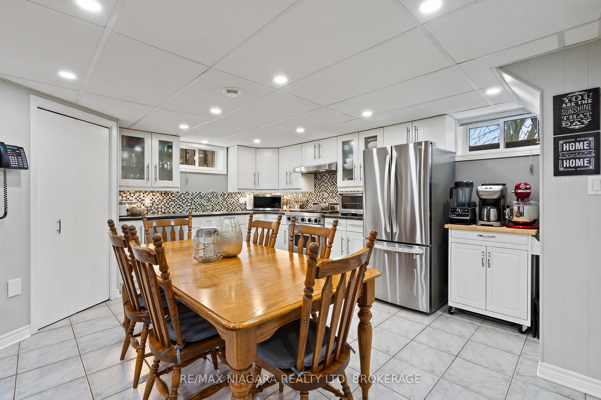 Photo 15 of 5938 Stevens Street, Niagara Falls, Cherrywood — HOMEH
