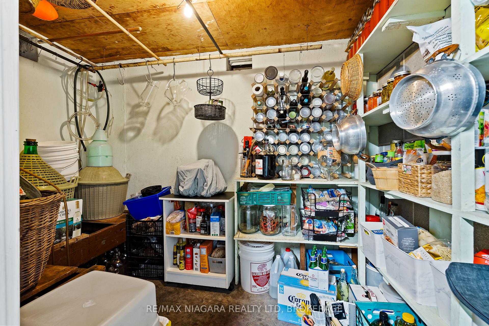 Photo 23 of 5938 Stevens Street, Niagara Falls, Cherrywood — HOMEH