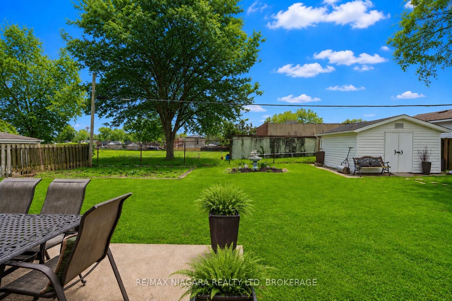 Photo 28 of 5938 Stevens Street, Niagara Falls, Cherrywood — HOMEH