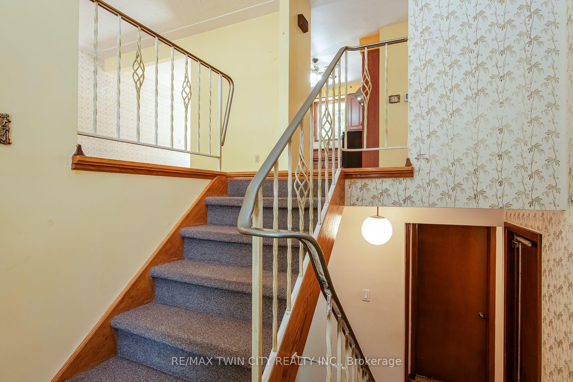 Photo 6 of 635 Cedargrove Place, Waterloo, North Lakeshore — HOMEH