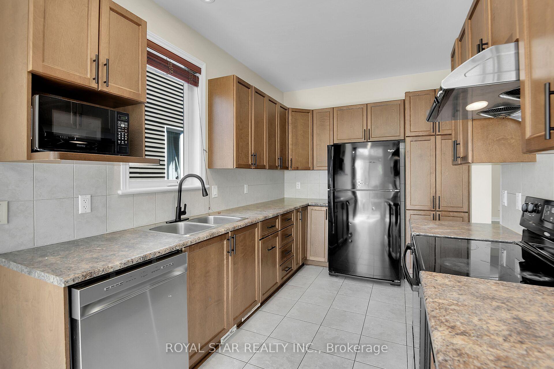 Photo 13 of 191 Flat Sedge Crescent, Ottawa, Blossom Park/Kemp Park/Findlay Creek — HOMEH