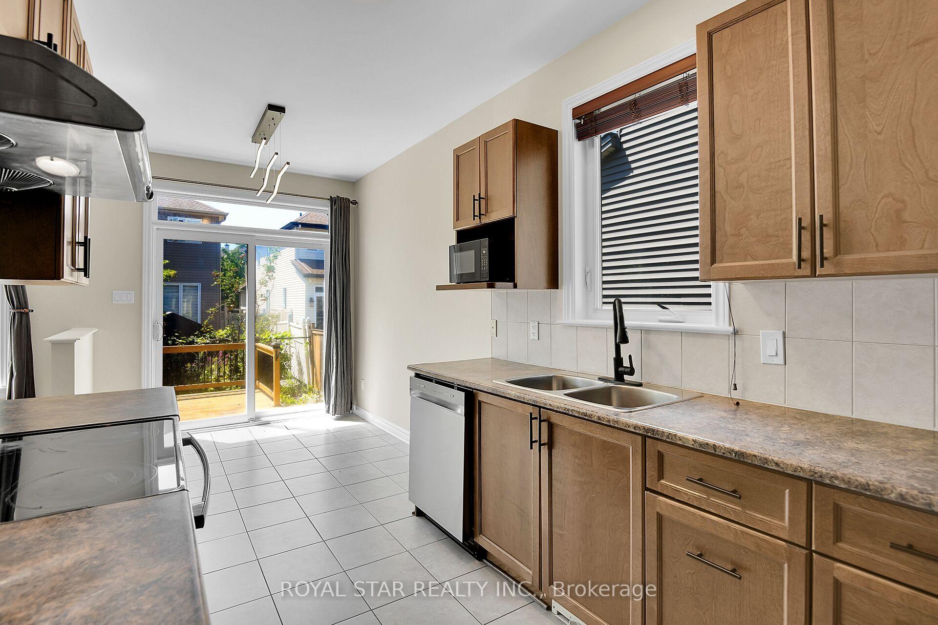 Photo 15 of 191 Flat Sedge Crescent, Ottawa, Blossom Park/Kemp Park/Findlay Creek — HOMEH
