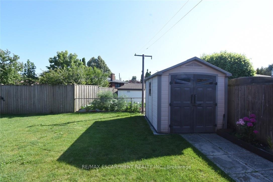 Photo 4 of 36 Abbington Drive, Hamilton, Gilbert — HOMEH