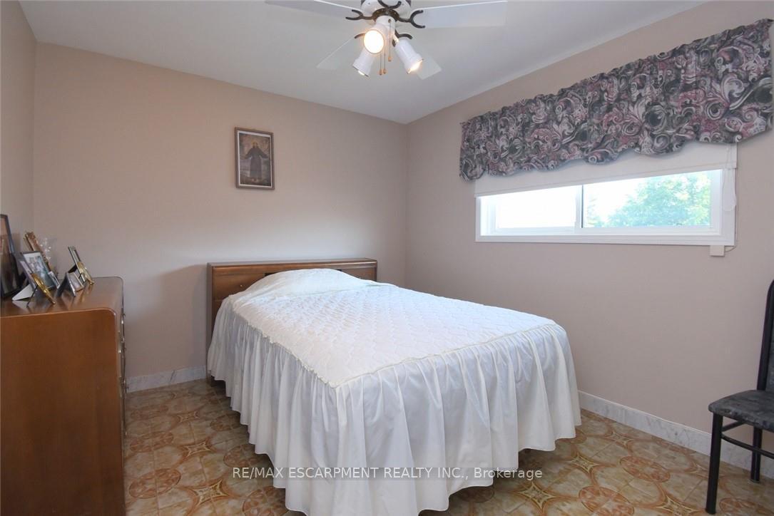 Photo 19 of 36 Abbington Drive, Hamilton, Gilbert — HOMEH