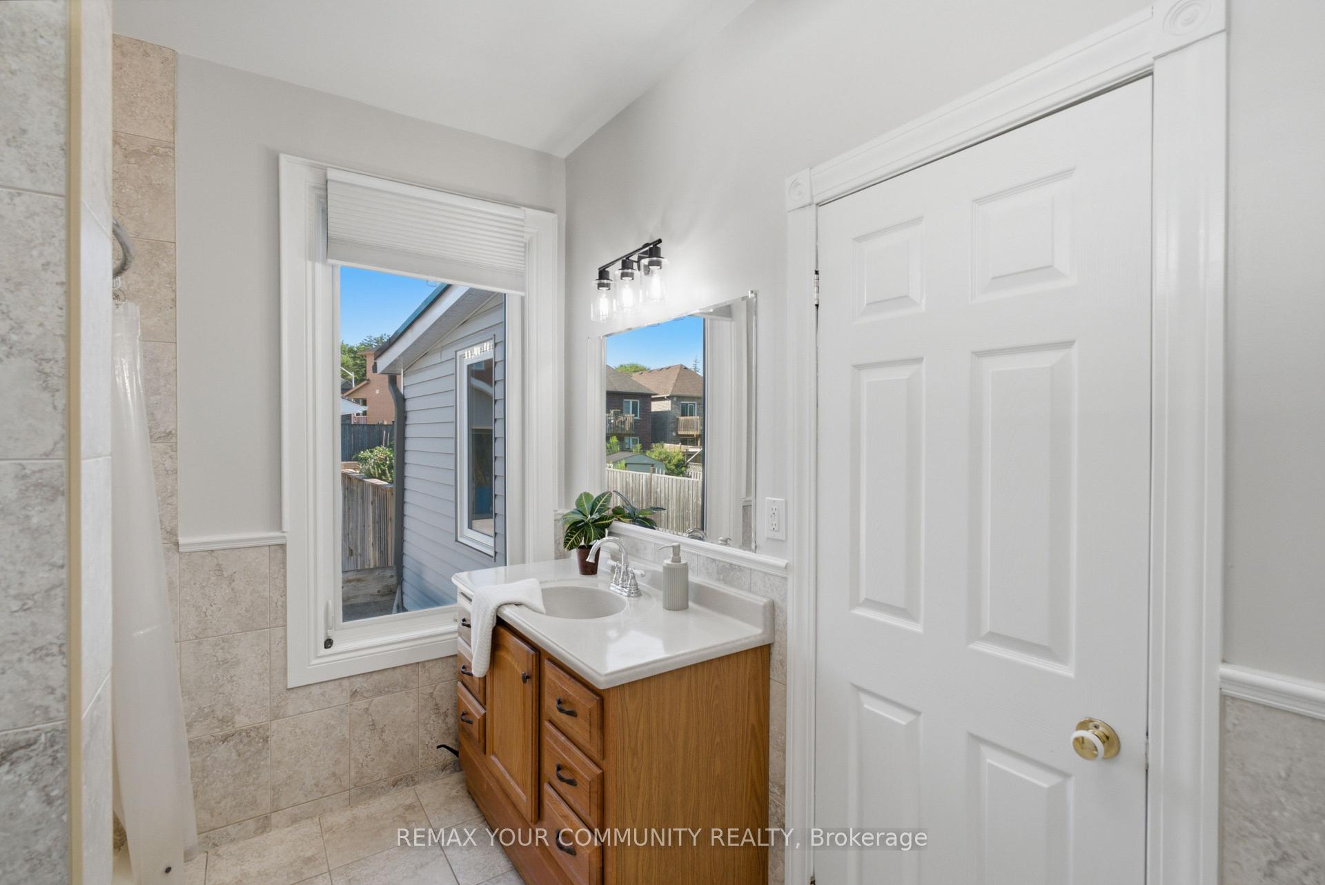 Photo 16 of 169 Tresane Street, Oshawa, Vanier — HOMEH