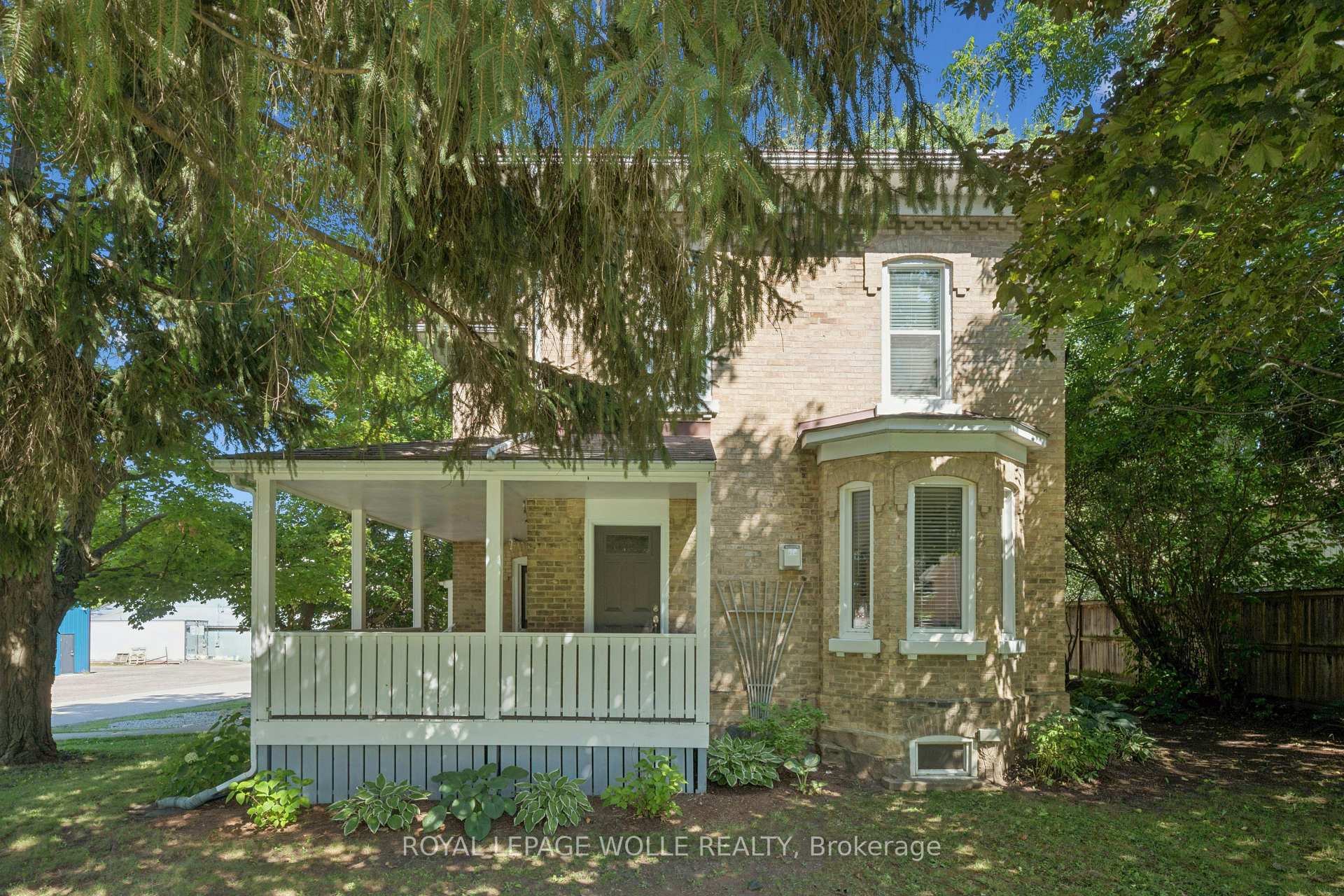 Photo 3 of 3659 Nafziger Road, Wellesley — HOMEH