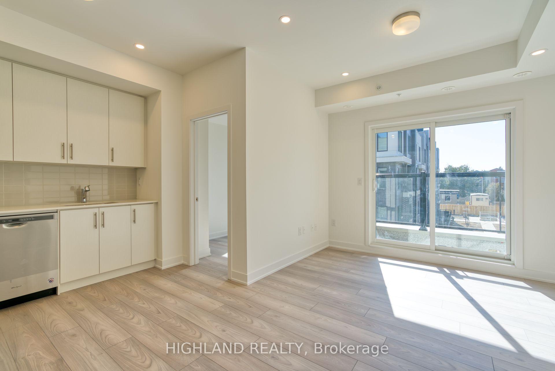 Photo 2 of Unit 7, 3473 Widdicombe Way, Mississauga, Erin Mills — HOMEH